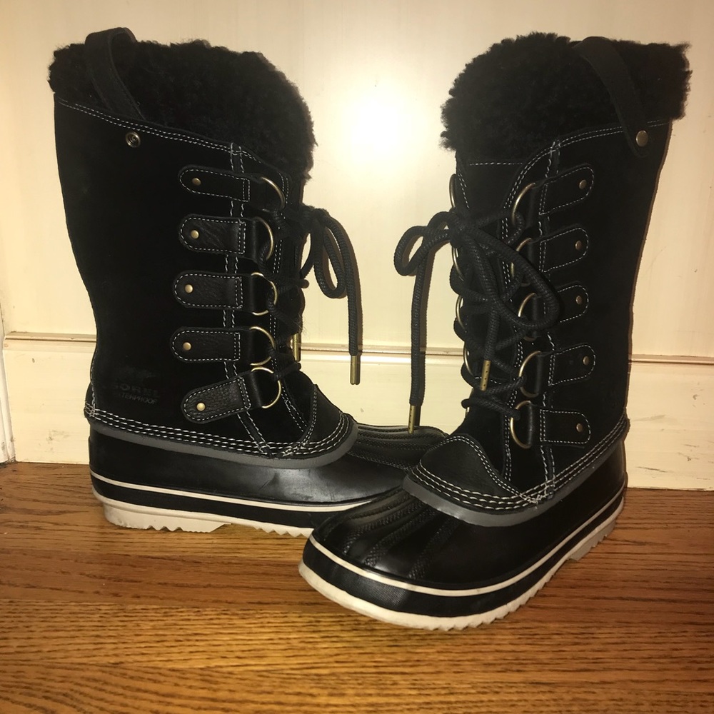 Women’s Sorel Snow boots *NO SIGNS OF WEAR*